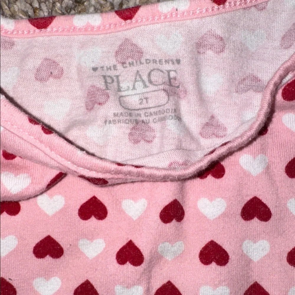 Holiday clothes- 5 pieces 2T/24 mo